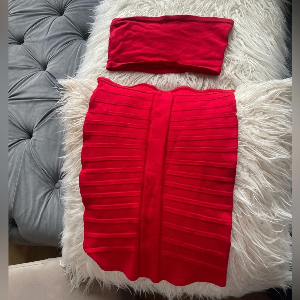 Red Skirt Set - Picture 2 of 2
